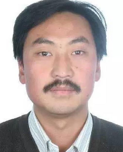 Yue Yongfu, male, Han nationality, was born on November 24th, 1974, and his household registration address is No.278-45, Nanhuan 1st Road, Caidu Town, Shangcai County, Henan Province. ID number: 412825197411246437.